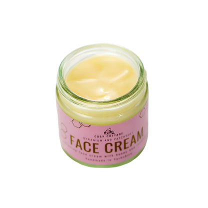 Cosy Cottage Soap Natural Face Cream with Geranium & Patchouli, lid off, texture